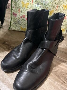 Stuart Weitzman Black Leather Ankle Boots with Wrap Detail
